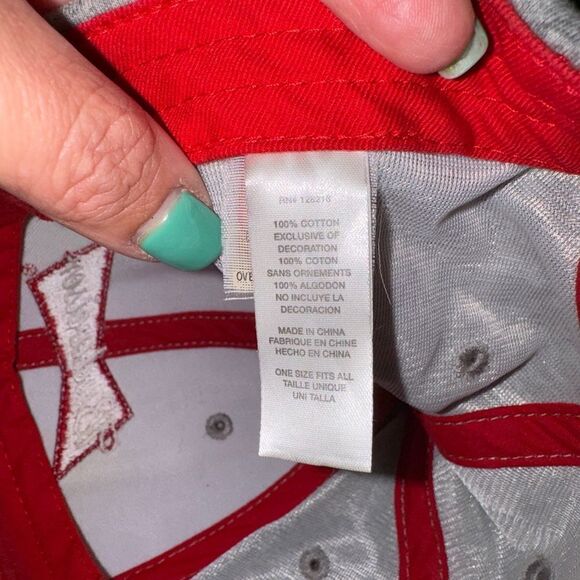 Budweiser hat - Picture 5 of 8